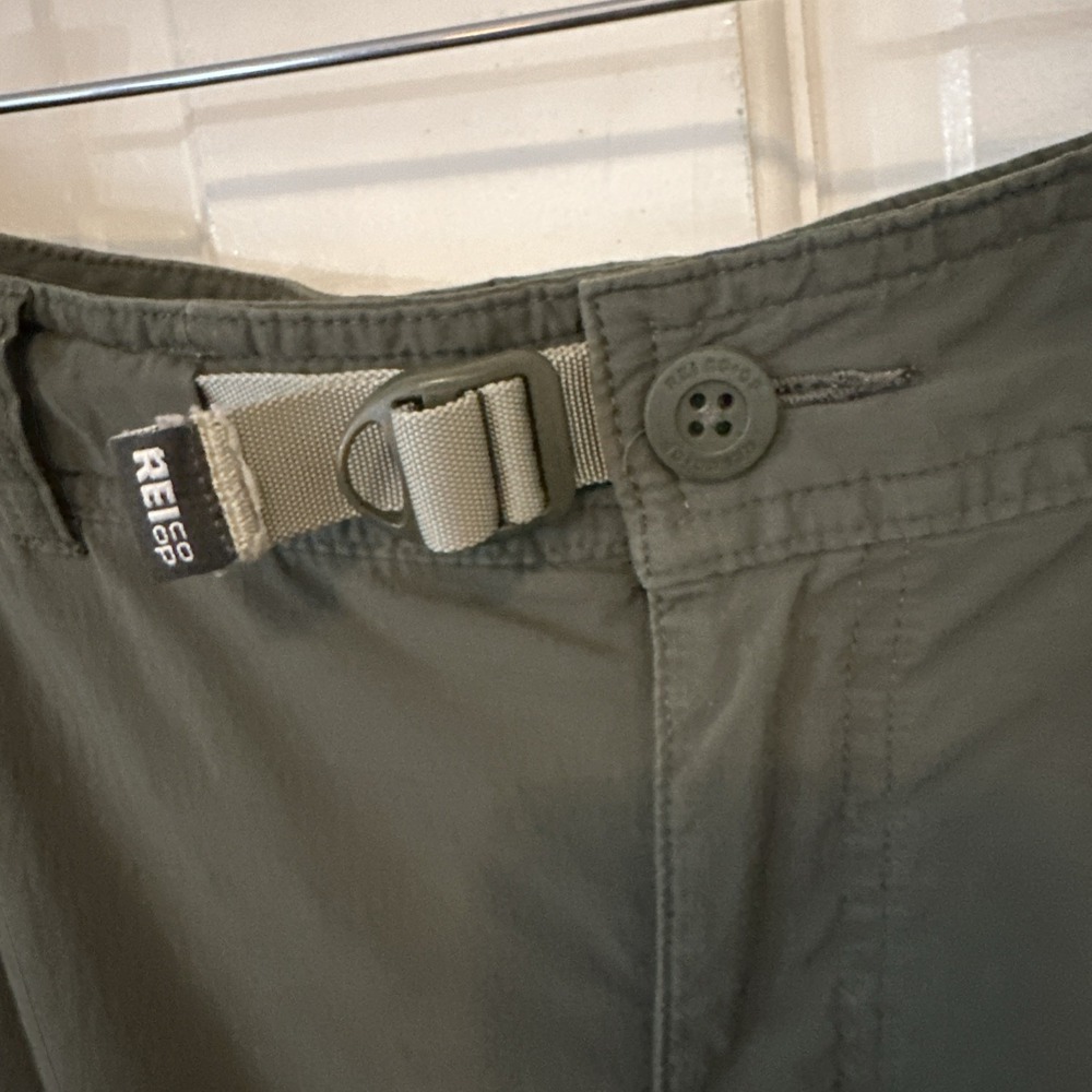 REI Womens Convertible Cargo Pants Olive Green Ankle Zip Mid Rise Pockets Sz 12 - Picture 2 of 15
